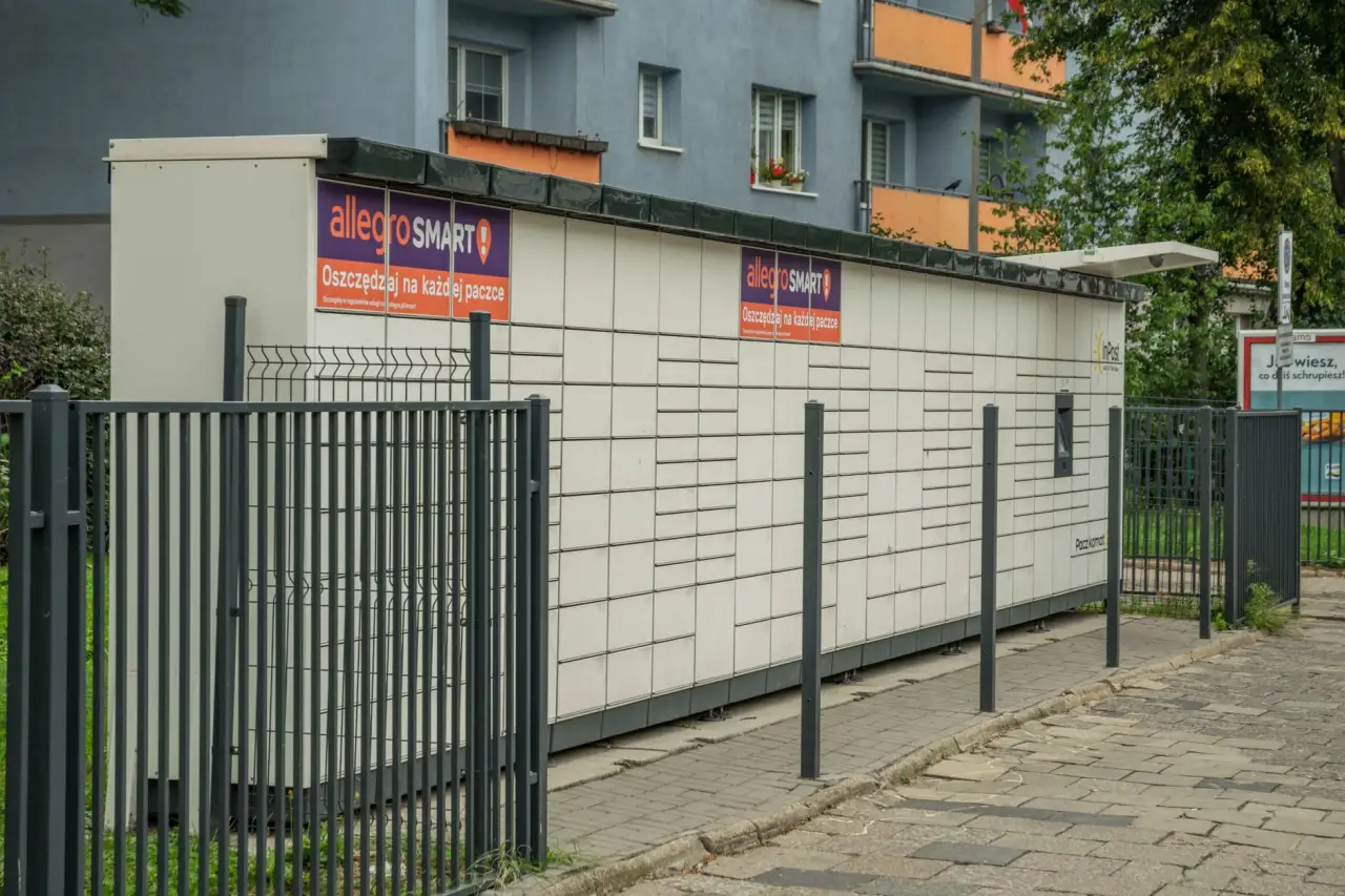 乐取驿站智能寄存柜在社区场景中的部署方案与运维要点正文配图 1