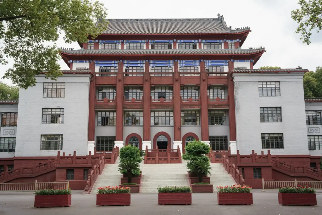 社区生鲜自提柜温控系统设计与运营维护要点分析
