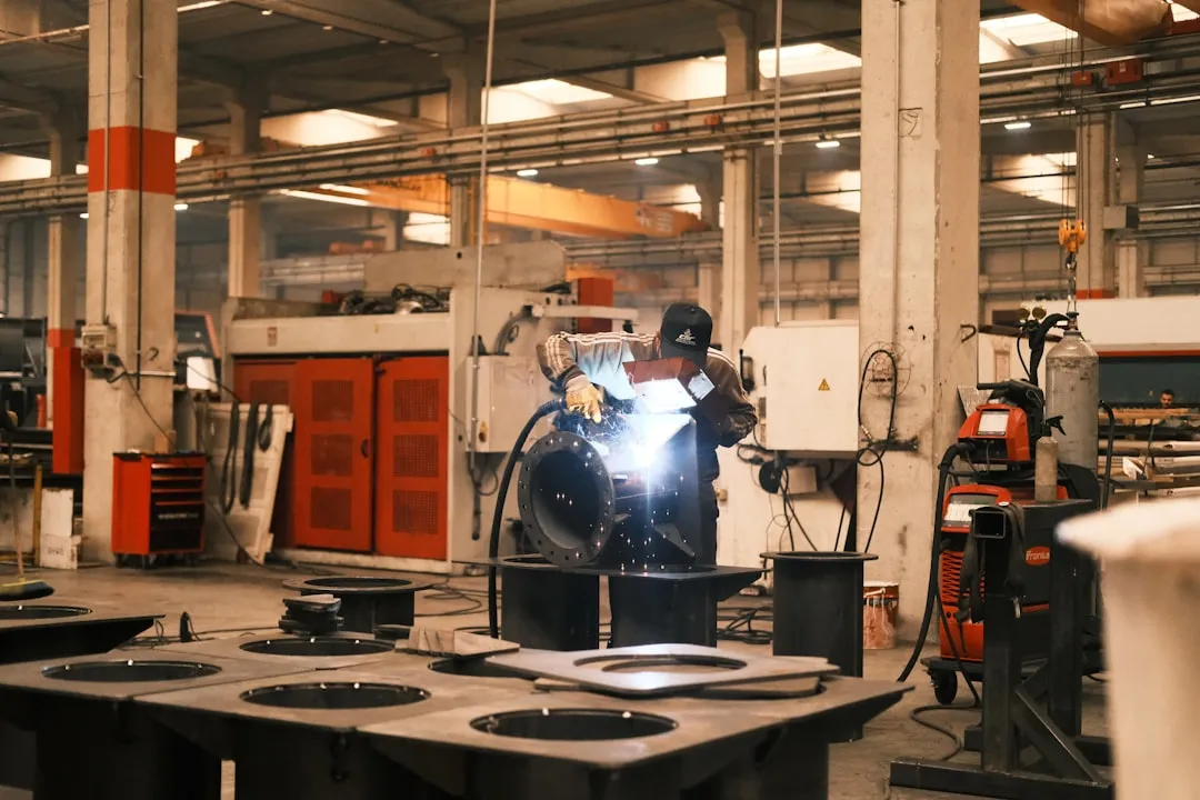 社区生鲜自提柜冷链技术升级对运营效率的影响分析